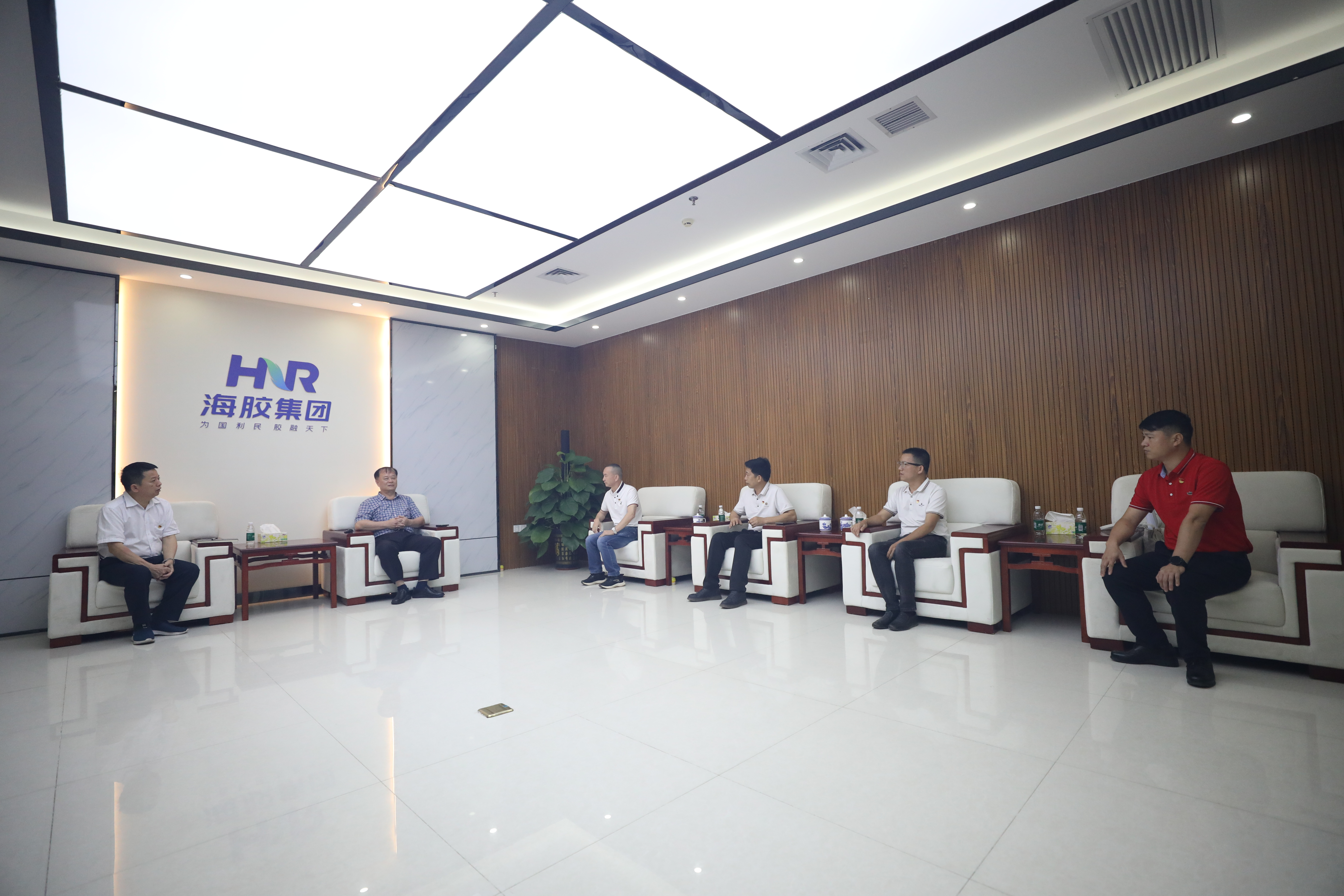 1711511339596058202.jpg 1711511339596058202.jpg